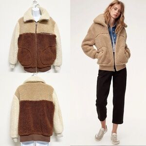 Aritzia Wildred Free Womens Multicolor Brown Tan Teddy Bear Zip Up Bomber Jacket